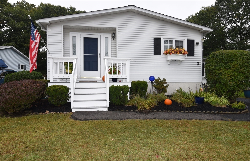 3 Hickory Circle, Rockland, Massachusetts, 2 Bedrooms Bedrooms, 5 Rooms Rooms,2 BathroomsBathrooms,Residential,For Sale,Hickory Circle,73437001