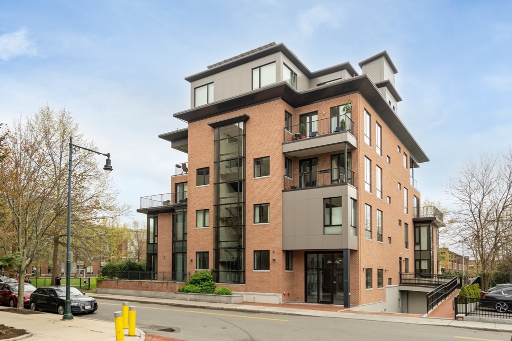 100 Pacific, Cambridge, Massachusetts, 2 Bedrooms Bedrooms, 5 Rooms Rooms,2 BathroomsBathrooms,Residential,For Sale,Pacific,73492340