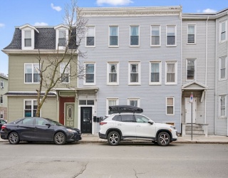 54 Brooks St, Boston, Massachusetts, 11 Bedrooms Bedrooms, 15 Rooms Rooms,3 BathroomsBathrooms,Residential Income,For Sale,Brooks St,73497334