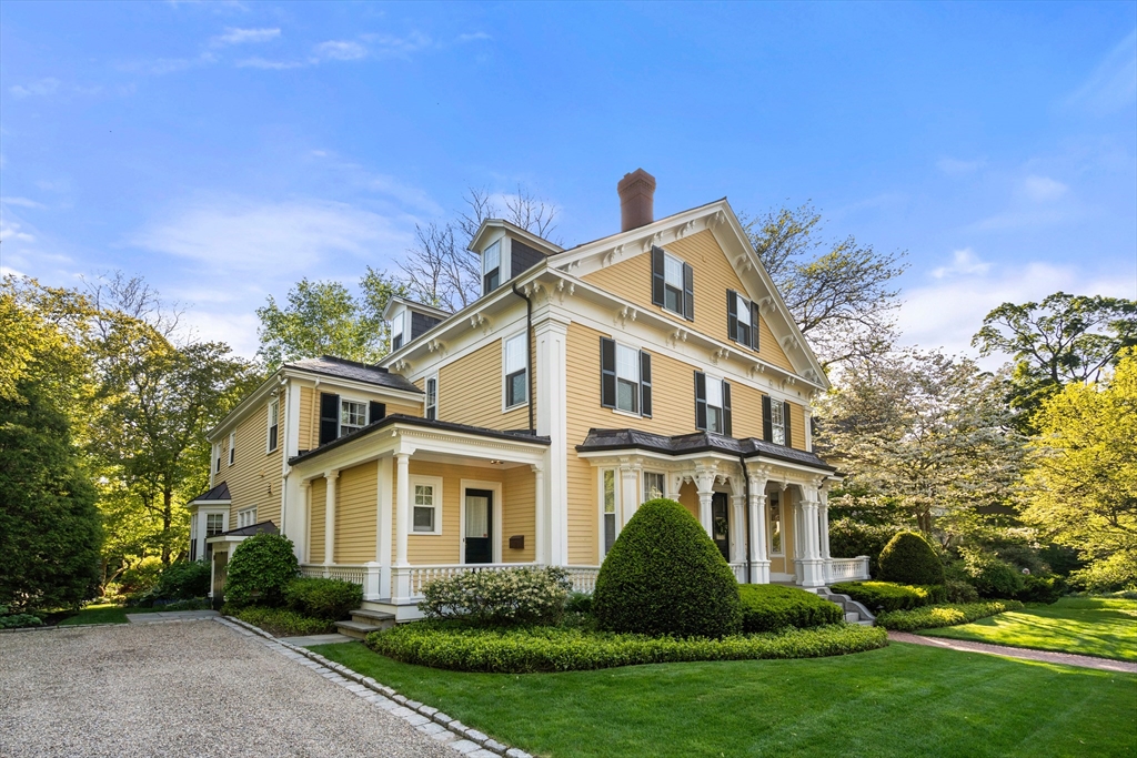292 Franklin Street, Newton, Massachusetts, 5 Bedrooms Bedrooms, 12 Rooms Rooms,5.5 BathroomsBathrooms,Residential,For Sale,Franklin Street,73498126