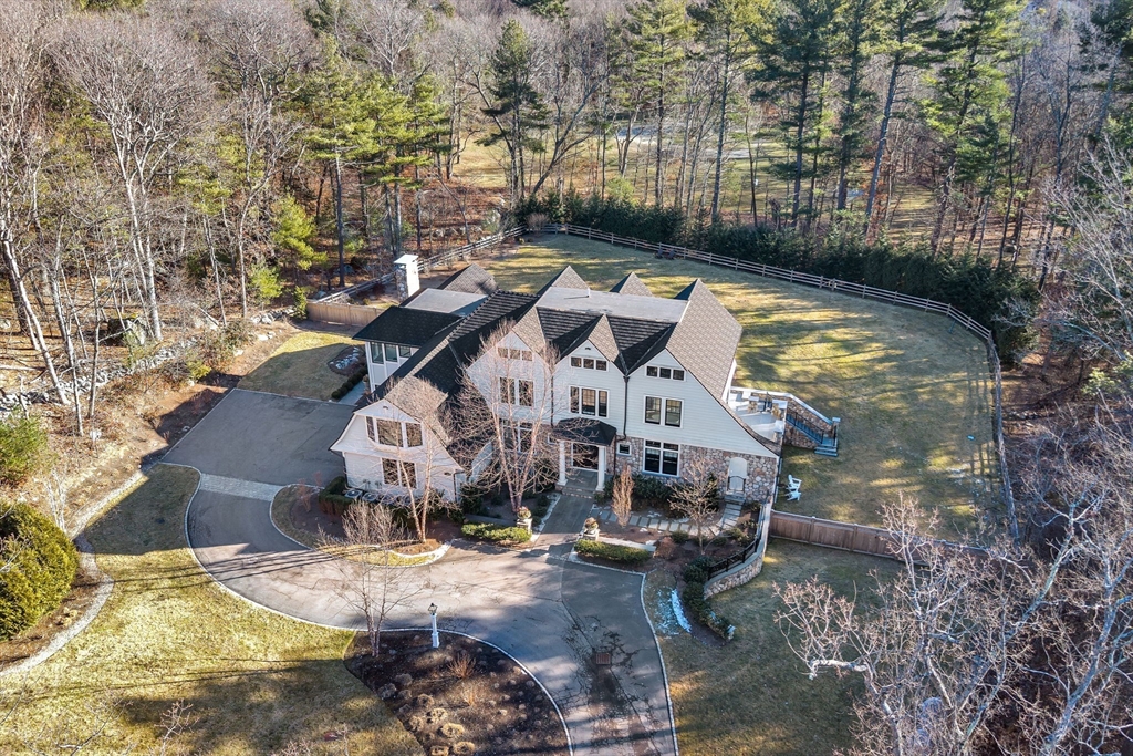 79 Walnut Rd, Weston, Massachusetts, 5 Bedrooms Bedrooms, 12 Rooms Rooms,6 BathroomsBathrooms,Residential,For Sale,Walnut Rd,73472464