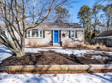 10 Uncle Bills Way, Dennis, Massachusetts, 2 Bedrooms Bedrooms, 5 Rooms Rooms,2 BathroomsBathrooms,Residential,For Sale,Uncle Bills Way,73484958