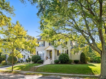 207 Slade Street, Belmont, Massachusetts, 4 Bedrooms Bedrooms, 10 Rooms Rooms,3.5 BathroomsBathrooms,Residential,For Sale,Slade Street,73483373