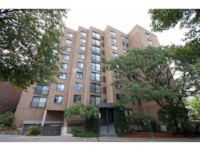 1243 Beacon, Brookline, Massachusetts, 2 Bedrooms Bedrooms, 4 Rooms Rooms,2 BathroomsBathrooms,Residential Lease,For Rent,Beacon,73504548