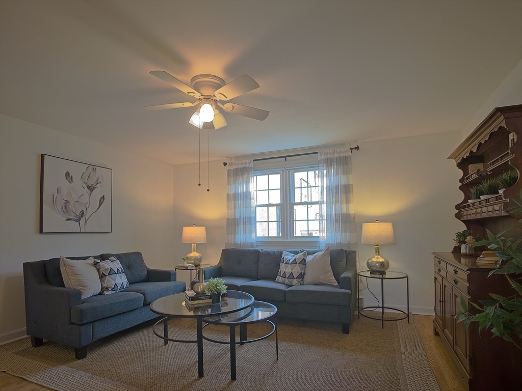 57 Sylvan St, Danvers, Massachusetts, 2 Bedrooms Bedrooms, 4 Rooms Rooms,1 BathroomBathrooms,Residential,For Sale,Sylvan St,73493243