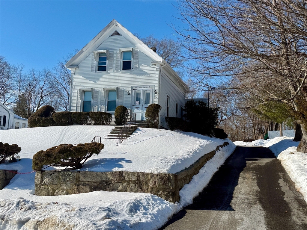 67 Charles St, Weymouth, Massachusetts, 3 Bedrooms Bedrooms, 9 Rooms Rooms,3 BathroomsBathrooms,Residential Income,For Sale,Charles St,73477824