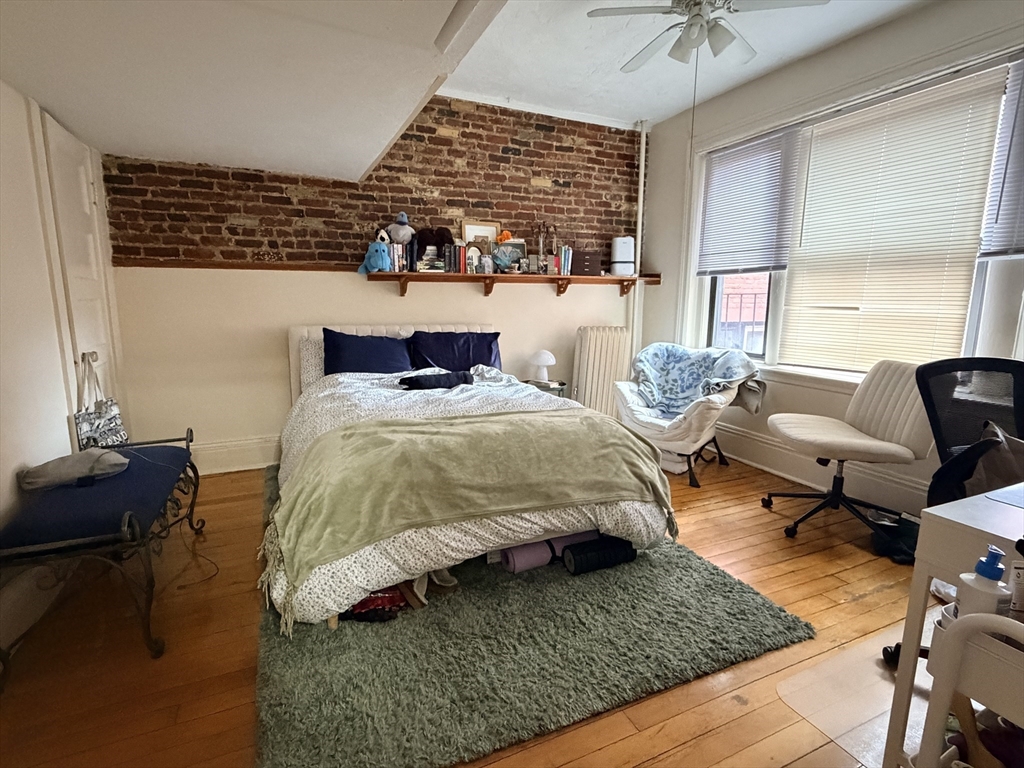 1234 Commonwealth Ave, Boston, Massachusetts, 3 Rooms Rooms,1 BathroomBathrooms,Residential Lease,For Rent,Commonwealth Ave,73512854