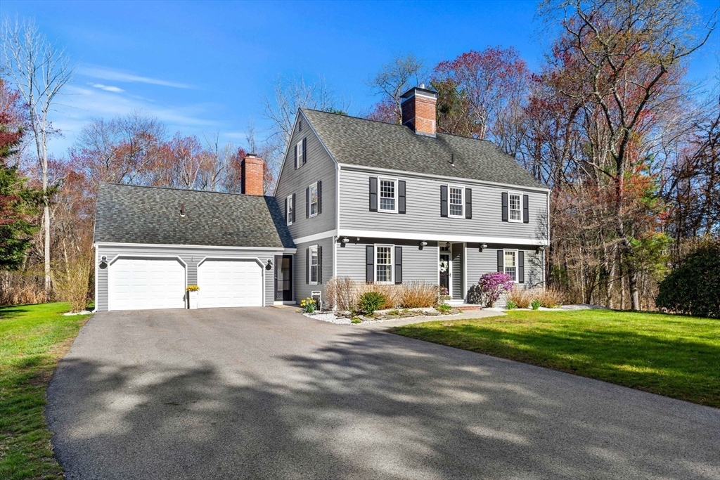 5 Aspen Circle, Andover, Massachusetts, 4 Bedrooms Bedrooms, 11 Rooms Rooms,2.5 BathroomsBathrooms,Residential,For Sale,Aspen Circle,73512888