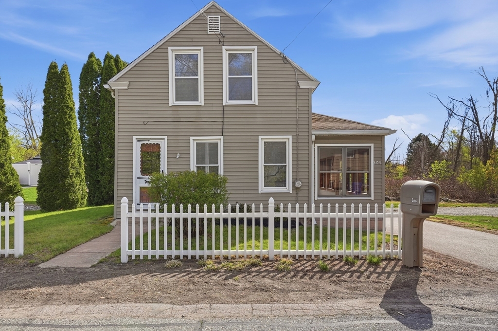 309 Purchase Street, Milford, Massachusetts, 3 Bedrooms Bedrooms, 5 Rooms Rooms,1 BathroomBathrooms,Residential,For Sale,Purchase Street,73512924