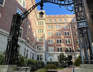 983 Memorial Drive, Cambridge, Massachusetts, 3 Bedrooms Bedrooms, 7 Rooms Rooms,2 BathroomsBathrooms,Residential,For Sale,Memorial Drive,73512929