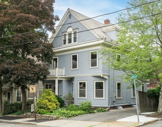 14 Buena Vista Park, Cambridge, Massachusetts, 4 Bedrooms Bedrooms, 8 Rooms Rooms,3.5 BathroomsBathrooms,Residential Lease,For Rent,Buena Vista Park,73513059