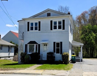 698 Church St, Northbridge, Massachusetts, 2 Bedrooms Bedrooms, 4 Rooms Rooms,1 BathroomBathrooms,Residential Lease,For Rent,Church St,73513069