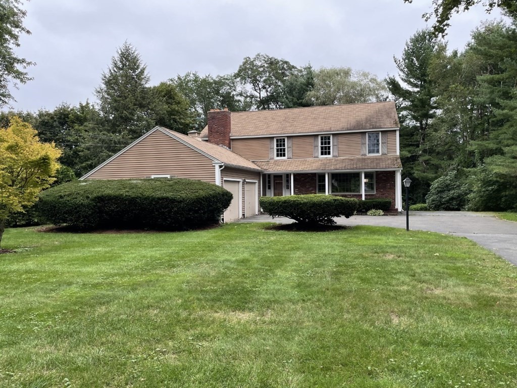 31 Blood Rd, Andover, Massachusetts, 4 Bedrooms Bedrooms, 8 Rooms Rooms,2.5 BathroomsBathrooms,Residential Lease,For Rent,Blood Rd,73513074