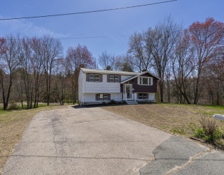 132 Winslow Dr, Stoughton, Massachusetts, 3 Bedrooms Bedrooms, 6 Rooms Rooms,1.5 BathroomsBathrooms,Residential,For Sale,Winslow Dr,73513070