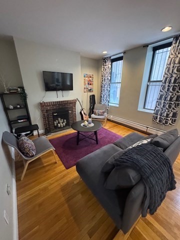 133 Saint Botolph St, Boston, Massachusetts, 1 Bedroom Bedrooms, 3 Rooms Rooms,1 BathroomBathrooms,Residential Lease,For Rent,Saint Botolph St,73513086