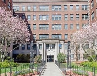 2001 Commonwealth Ave, Boston, Massachusetts, 1 Bedroom Bedrooms, 3 Rooms Rooms,1 BathroomBathrooms,Residential Lease,For Rent,Commonwealth Ave,73513097