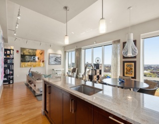 400 Stuart Street, Boston, Massachusetts, 2 Bedrooms Bedrooms, 4 Rooms Rooms,2.5 BathroomsBathrooms,Residential,For Sale,Stuart Street,73512985