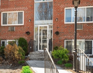 2089 Dorchester Ave, Boston, Massachusetts, 1 Bedroom Bedrooms, 3 Rooms Rooms,1 BathroomBathrooms,Residential,For Sale,Dorchester Ave,73513116