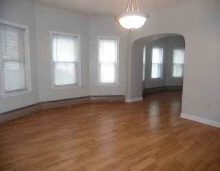 1226 North Main St., Fall River, Massachusetts, 2 Bedrooms Bedrooms, 5 Rooms Rooms,1 BathroomBathrooms,Residential Lease,For Rent,North Main St.,73513120