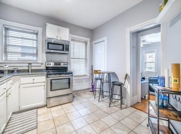59 Gates St, Boston, Massachusetts, 2 Bedrooms Bedrooms, 4 Rooms Rooms,1 BathroomBathrooms,Residential,For Sale,Gates St,73513136