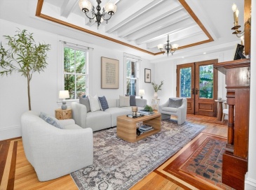 51 Green St, Boston, Massachusetts, 3 Bedrooms Bedrooms, 9 Rooms Rooms,2.5 BathroomsBathrooms,Residential,For Sale,Green St,73512991