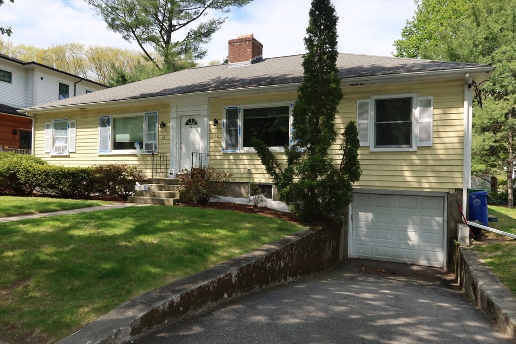 71 Blake St, Newton, Massachusetts, 2 Bedrooms Bedrooms, 5 Rooms Rooms,1 BathroomBathrooms,Residential Lease,For Rent,Blake St,73512875