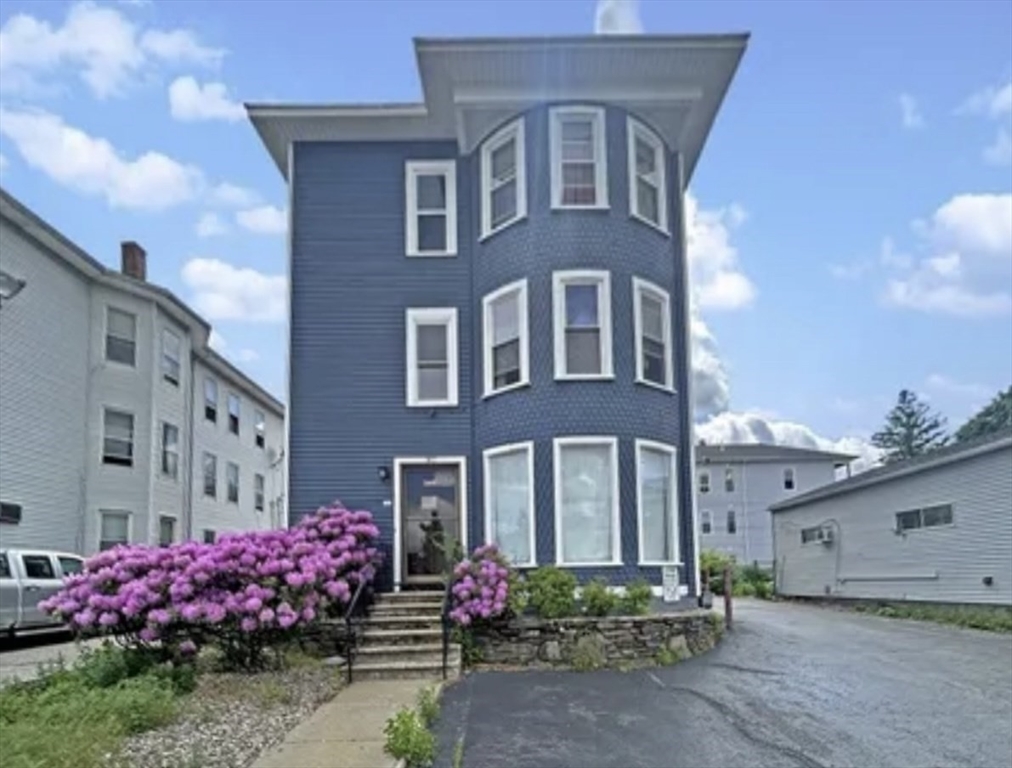 345 Park Ave, Worcester, Massachusetts, 2 Bedrooms Bedrooms, 4 Rooms Rooms,1 BathroomBathrooms,Residential Lease,For Rent,Park Ave,73512932