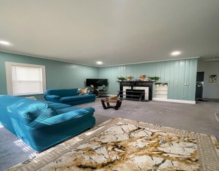 15 8th Ave, Haverhill, Massachusetts, 6 Bedrooms Bedrooms, 10 Rooms Rooms,3.5 BathroomsBathrooms,Residential,For Sale,8th Ave,73513186