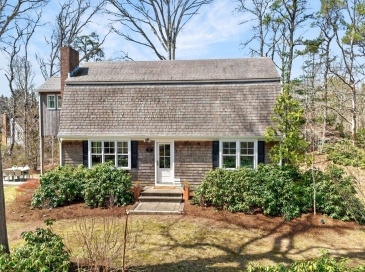 47 Flying Dragon Road, Brewster, Massachusetts, 4 Bedrooms Bedrooms, 7 Rooms Rooms,1.5 BathroomsBathrooms,Residential,For Sale,Flying Dragon Road,73512950