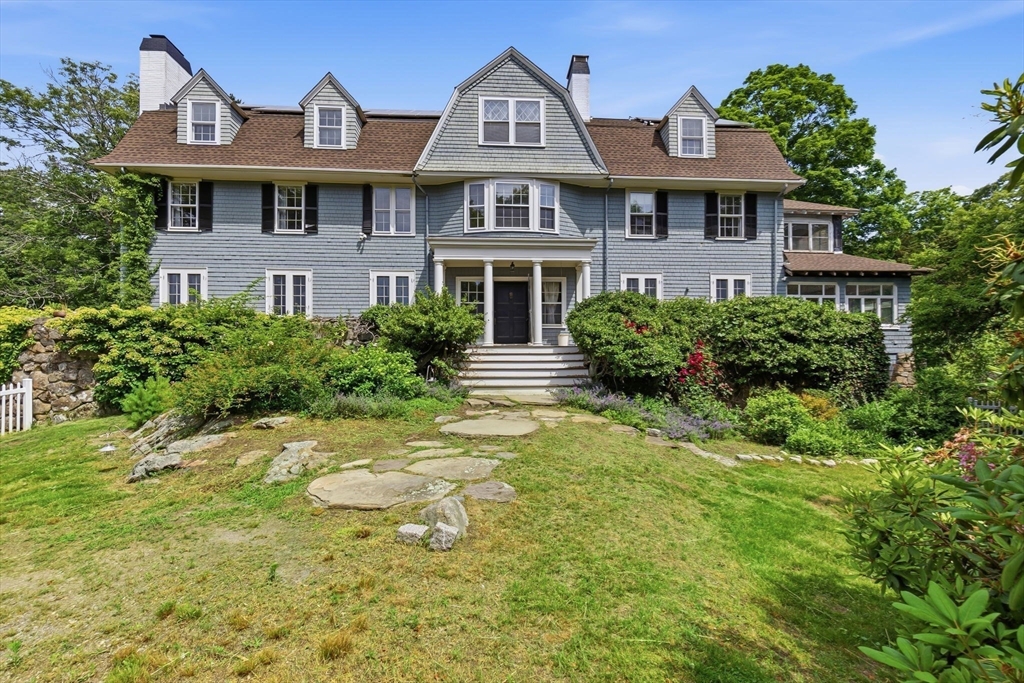 852 Hale St, Beverly, Massachusetts, 8 Bedrooms Bedrooms, 12 Rooms Rooms,5.5 BathroomsBathrooms,Residential,For Sale,Hale St,73484373