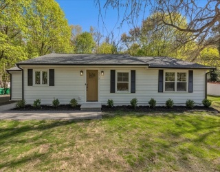 373 Eliot St, Ashland, Massachusetts, 3 Bedrooms Bedrooms, 6 Rooms Rooms,3.5 BathroomsBathrooms,Residential,For Sale,Eliot St,73513192