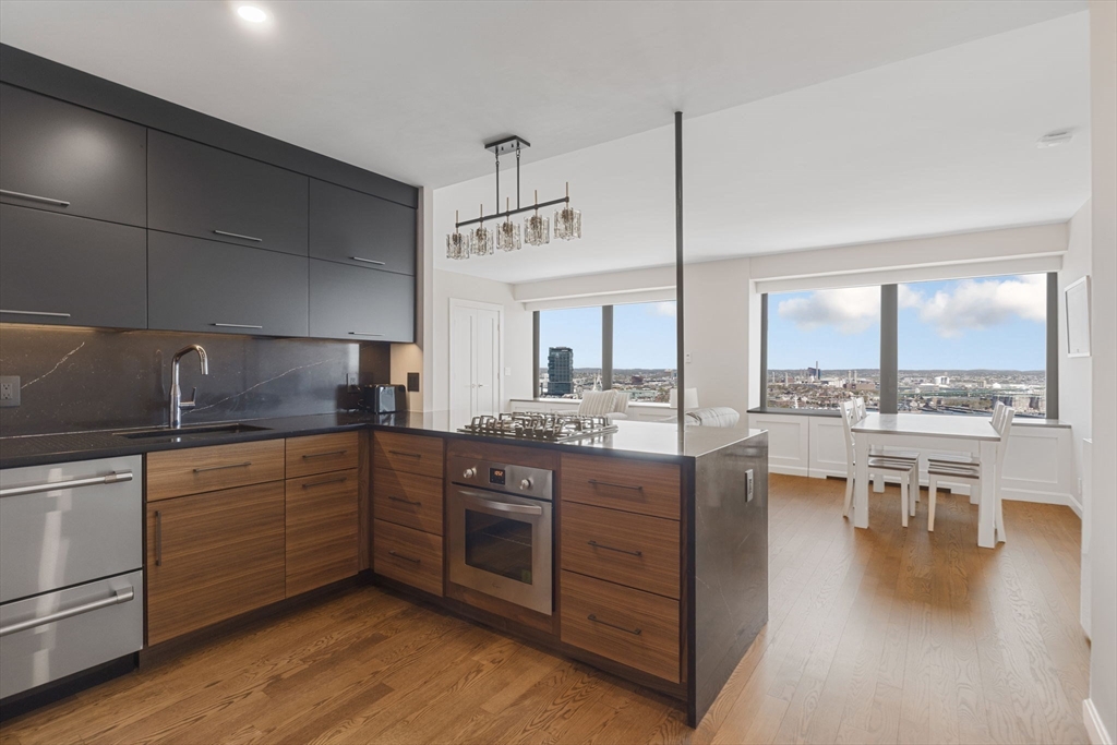 85 E India Row, Boston, Massachusetts, 1 Bedroom Bedrooms, 3 Rooms Rooms,1 BathroomBathrooms,Residential Lease,For Rent,E India Row,73513198