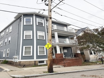 18 Salina, Boston, Massachusetts, 3 Bedrooms Bedrooms, 6 Rooms Rooms,1 BathroomBathrooms,Residential Lease,For Rent,Salina,73476900