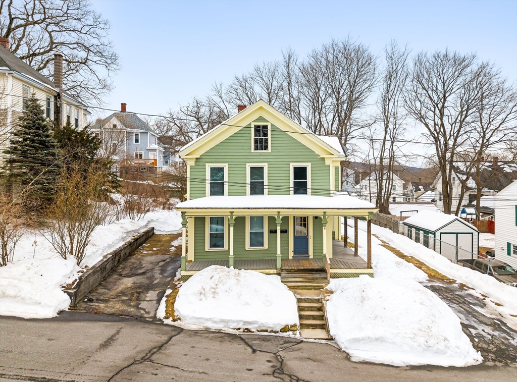 77 Wheeler St, Athol, Massachusetts, 6 Bedrooms Bedrooms, 10 Rooms Rooms,2 BathroomsBathrooms,Residential Income,For Sale,Wheeler St,73480288