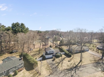 181 Eastwood Dr, Westfield, Massachusetts, 3 Bedrooms Bedrooms, 7 Rooms Rooms,1.5 BathroomsBathrooms,Residential,For Sale,Eastwood Dr,73491463 181 Eastwood Dr, Westfield, Massachusetts, 3 Bedrooms Bedrooms, 7 Rooms Rooms,1.5 BathroomsBathrooms,Residential,For Sale,Eastwood Dr,73491463