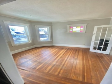 109-111 Chadwick Street, Haverhill, Massachusetts, 3 Bedrooms Bedrooms, 4 Rooms Rooms,1 BathroomBathrooms,Residential Lease,For Rent,Chadwick Street,73512986 109-111 Chadwick Street, Haverhill, Massachusetts, 3 Bedrooms Bedrooms, 4 Rooms Rooms,1 BathroomBathrooms,Residential Lease,For Rent,Chadwick Street,73512986