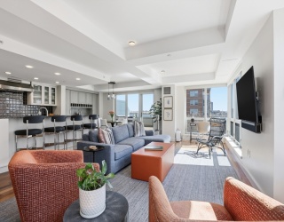 2 Battery Wharf, Boston, Massachusetts, 2 Bedrooms Bedrooms, 4 Rooms Rooms,2.5 BathroomsBathrooms,Residential,For Sale,Battery Wharf,73513468
