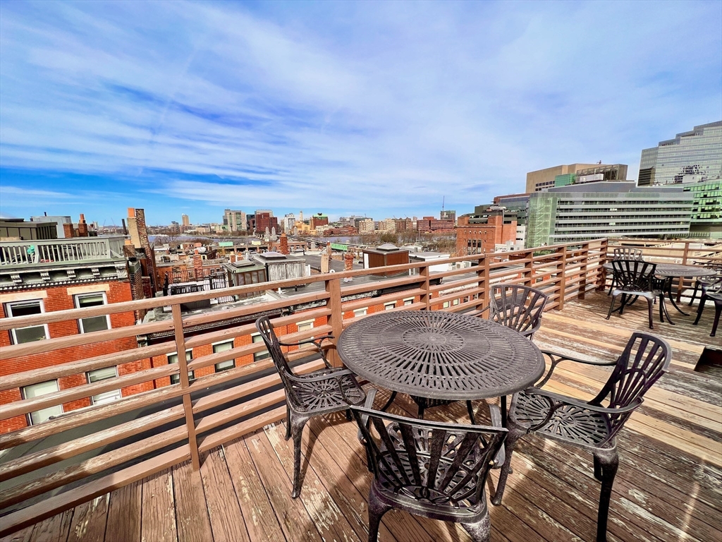 34 Grove Street, Boston, Massachusetts, 1 Bedroom Bedrooms, 2 Rooms Rooms,1 BathroomBathrooms,Residential Lease,For Rent,Grove Street,73513687