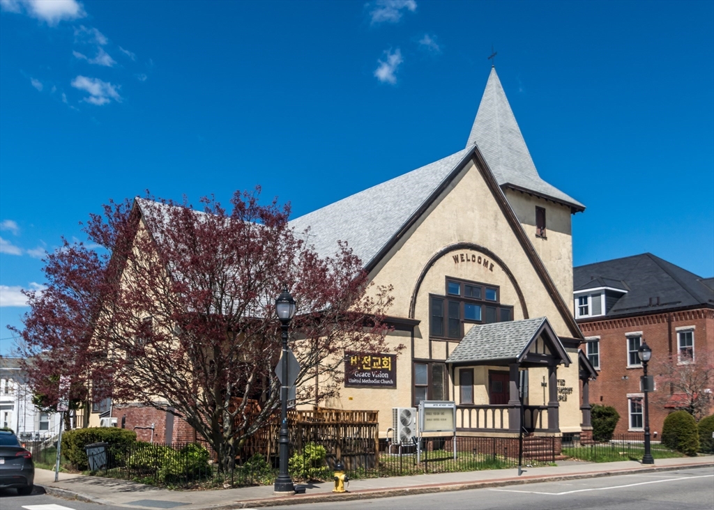541-545 Moody St, Waltham, Massachusetts, ,Commercial Sale,For Sale,Moody St,73513496