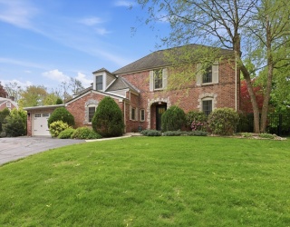 123 Englewood Road, Longmeadow, Massachusetts, 5 Bedrooms Bedrooms, 10 Rooms Rooms,4.5 BathroomsBathrooms,Residential,For Sale,Englewood Road,73513470