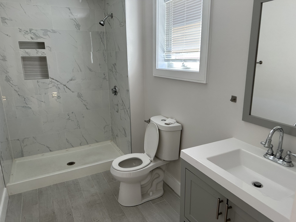 178 Washington, Chelsea, Massachusetts, 1 Bedroom Bedrooms, 3 Rooms Rooms,1 BathroomBathrooms,Residential Lease,For Rent,Washington,73513512