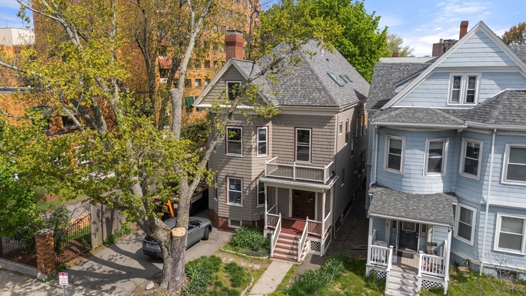 1541 Cambridge St, Cambridge, Massachusetts, 2 Bedrooms Bedrooms, 5 Rooms Rooms,1 BathroomBathrooms,Residential,For Sale,Cambridge St,73512297