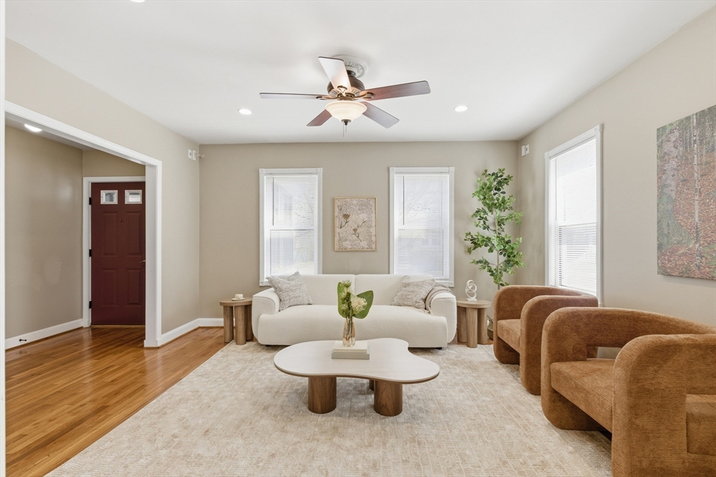 48-50 Amsden, Arlington, Massachusetts, 2 Bedrooms Bedrooms, 5 Rooms Rooms,1 BathroomBathrooms,Residential,For Sale,Amsden,73513717