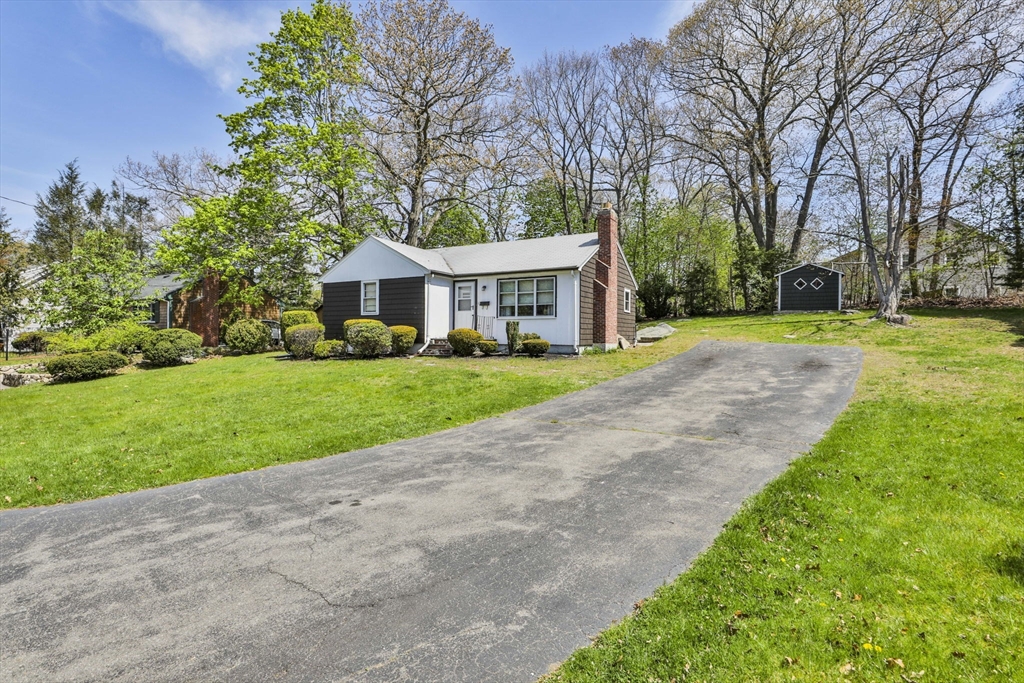 134 Gerald Rd, Milton, Massachusetts, 2 Bedrooms Bedrooms, 6 Rooms Rooms,2 BathroomsBathrooms,Residential,For Sale,Gerald Rd,73513537