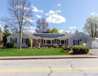 8 Rathbun Willard Drive, Attleboro, Massachusetts, 5 Bedrooms Bedrooms, 12 Rooms Rooms,4 BathroomsBathrooms,Residential,For Sale,Rathbun Willard Drive,73512018