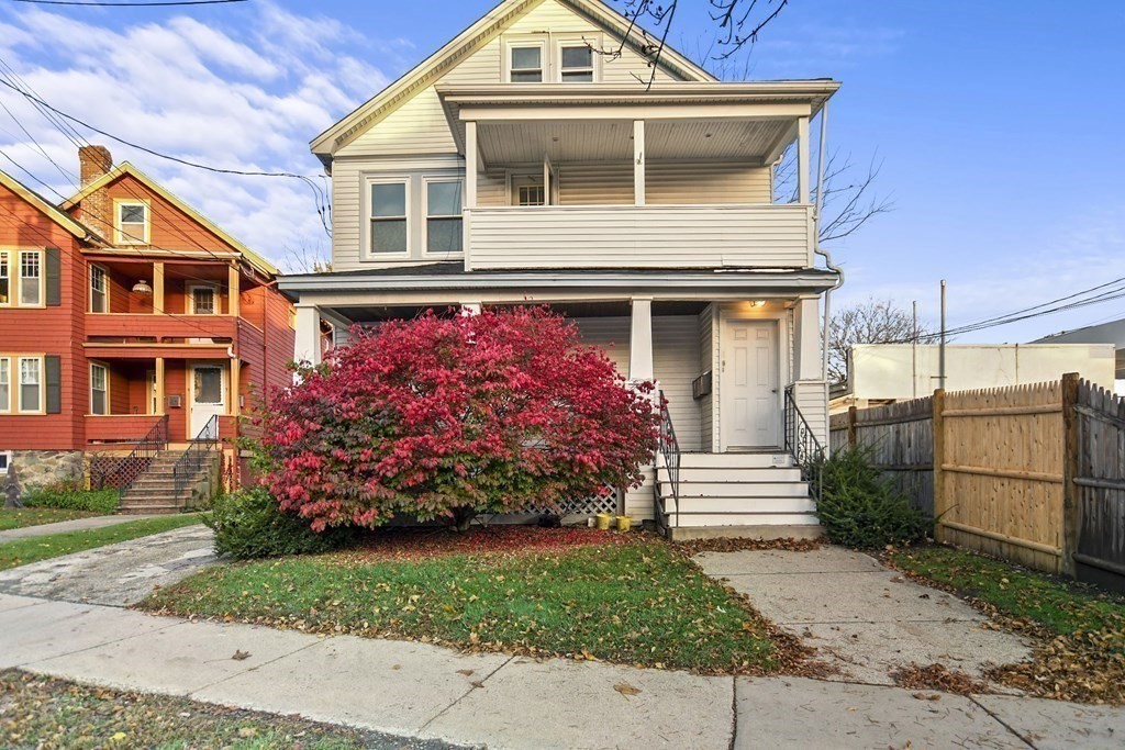 3-5 Quincy St., Arlington, Massachusetts, 4 Bedrooms Bedrooms, 8 Rooms Rooms,3 BathroomsBathrooms,Residential Lease,For Rent,Quincy St.,73513562