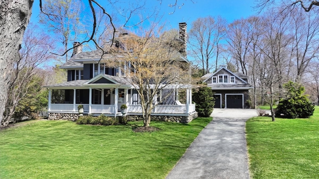 30 Spring Street, Hingham, Massachusetts, 4 Bedrooms Bedrooms, 10 Rooms Rooms,3.5 BathroomsBathrooms,Residential,For Sale,Spring Street,73513567
