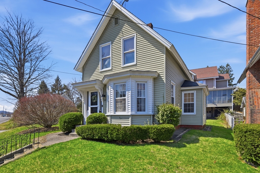 53 Chestnut St, Ware, Massachusetts, 3 Bedrooms Bedrooms, 7 Rooms Rooms,1 BathroomBathrooms,Residential,For Sale,Chestnut St,73500358