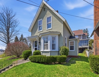 53 Chestnut St, Ware, Massachusetts, 3 Bedrooms Bedrooms, 7 Rooms Rooms,1 BathroomBathrooms,Residential,For Sale,Chestnut St,73500358