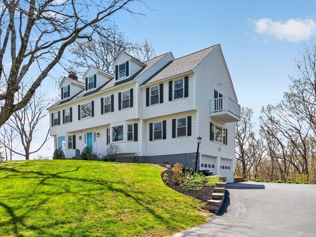 294 Bear Hill Road, North Andover, Massachusetts, 5 Bedrooms Bedrooms, 10 Rooms Rooms,3.5 BathroomsBathrooms,Residential,For Sale,Bear Hill Road,73513559